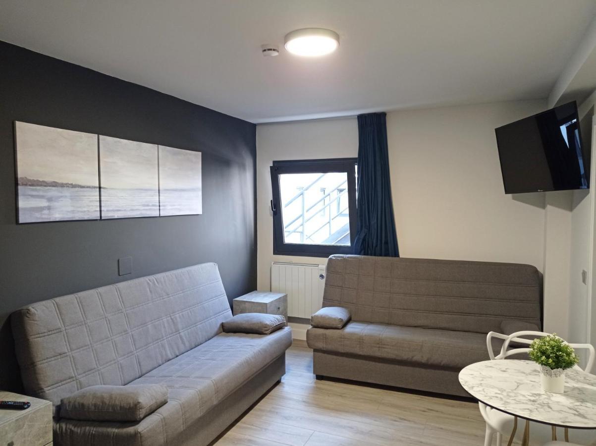 Apartamentos Hi Apartaments Santander 3000 Maliaño Exteriör bild