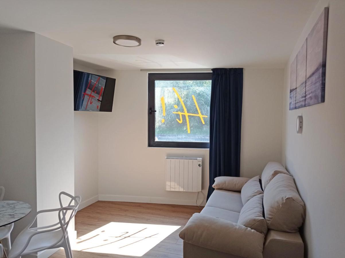 Apartamentos Hi Apartaments Santander 3000 Maliaño Exteriör bild